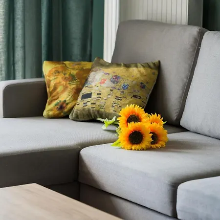 Апартаменти Serbska 2 Miejsca Parkingowe By Renters *