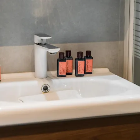 Serbska 2 Miejsca Parkingowe By Renters Poznań